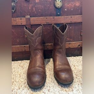 Thomas Cook Boots. Men’s All Rounder Roper. Men’s size 9 1/2. Australian brand